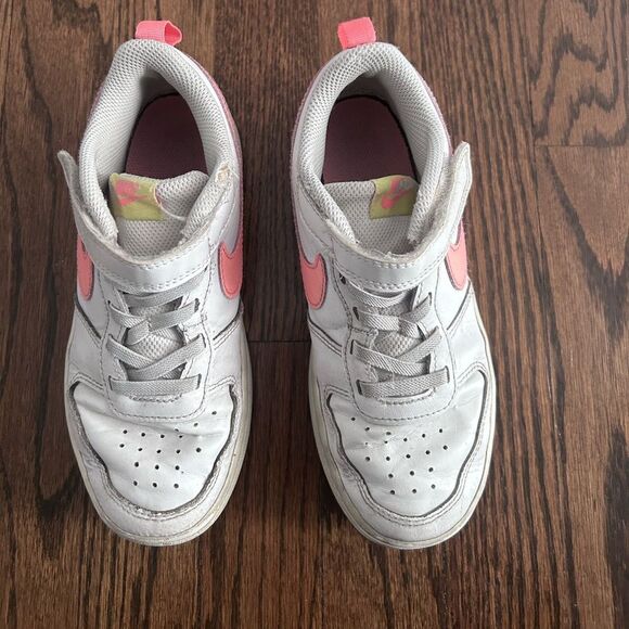 Bundle Under Armour and Nike Kids Shoes - Pink and White Size 1 - Picture 7 of 10